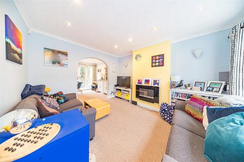 3 bedroom semi-detached house for sale - Toftwood Avenue, Rainhill