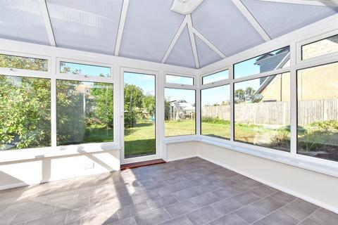 8 Edward Drive, Birchington, CT7 9BY