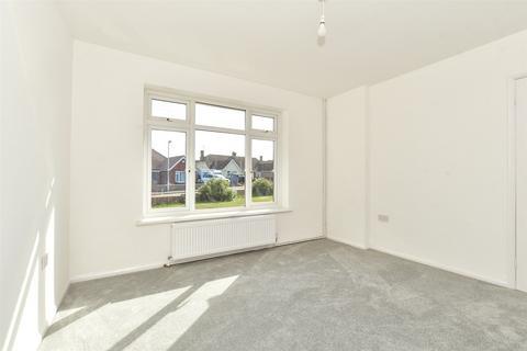 8 Edward Drive, Birchington, CT7 9BY