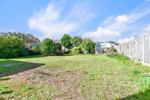8 Edward Drive, Birchington, CT7 9BY