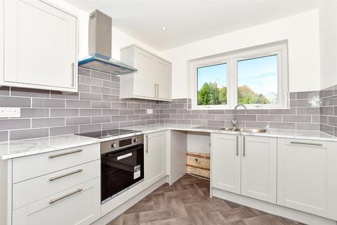 8 Edward Drive, Birchington, CT7 9BY