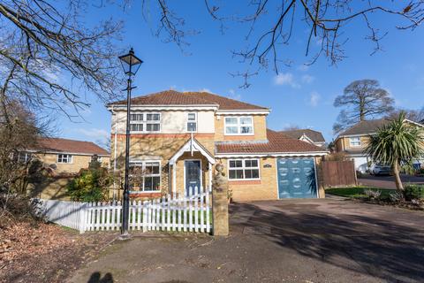 4 bedroom detached house for sale, LANGDALE DRIVE, ASCOT, BERKSHIRE, SL5 8TQ