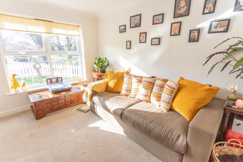 34 Langdale Drive, Ascot, SL5 8TQ