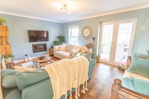 34 Langdale Drive, Ascot, SL5 8TQ
