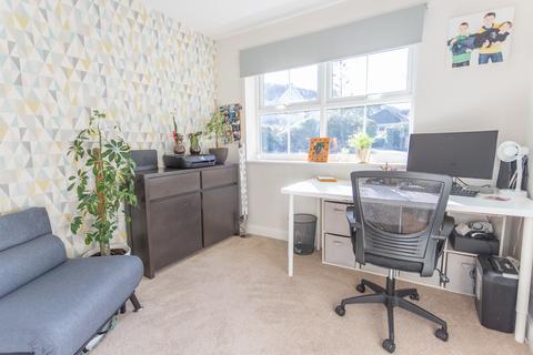 34 Langdale Drive, Ascot, SL5 8TQ