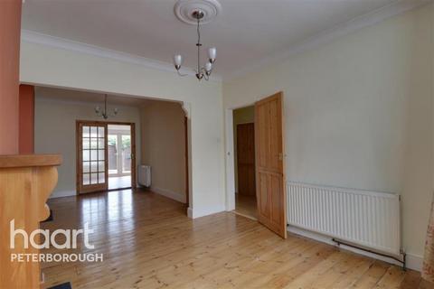 3 bedroom semi-detached house to rent, Edwalton Avenue