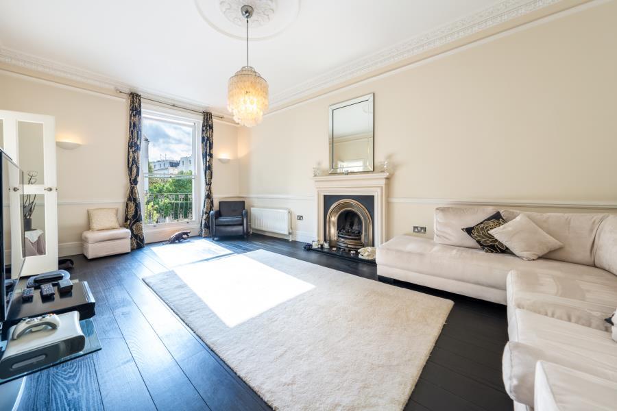 CLIFTON GARDENS, W9 1 bed flat for sale £1,500,000