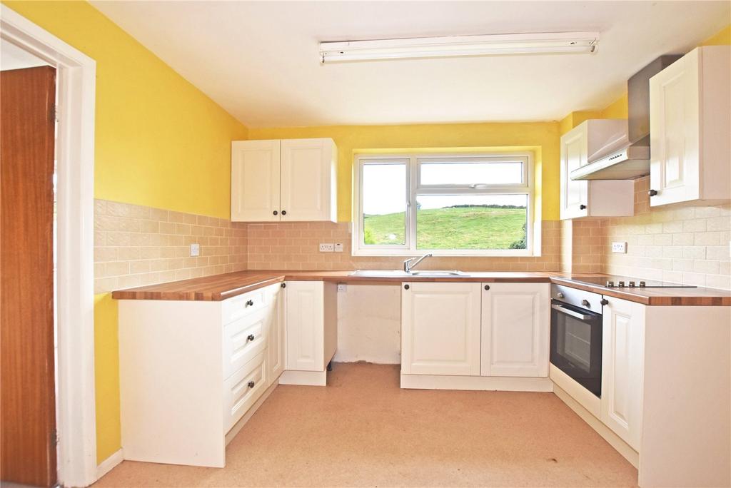 Lakeside Avenue, Llandrindod Wells... 3 bed semidetached house for