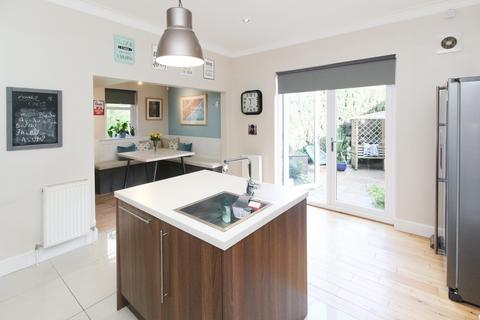 29 Boswall Drive, Edinburgh, EH5 2DU
