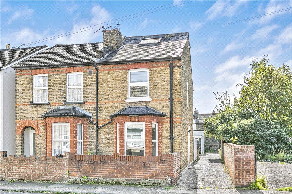 Grosvenor Road, Hounslow, TW3 3 bed semidetached house for sale £500,000