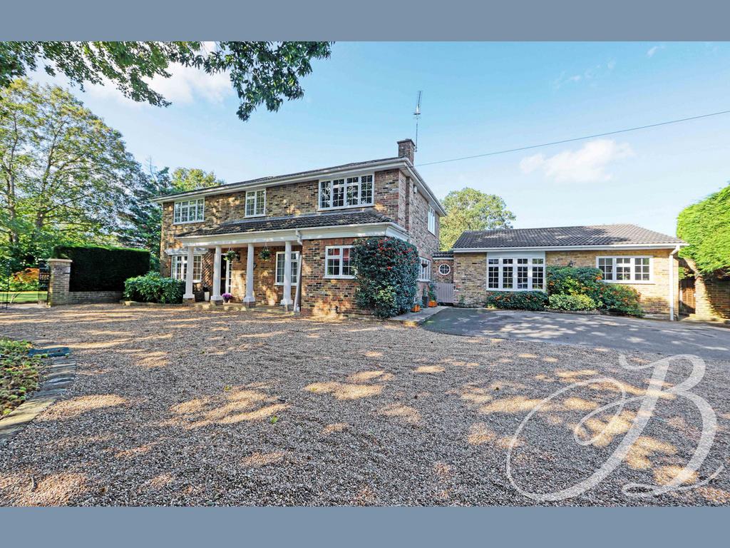 Bray Village, Bray, SL6 5 bed detached house for sale £1,695,000