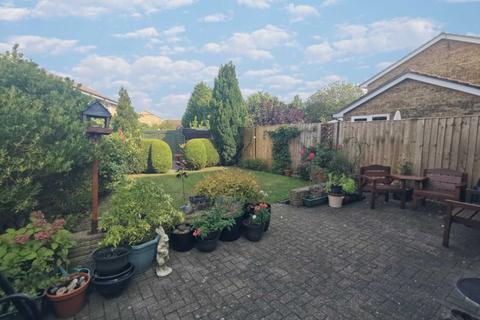 3 Brimfield Close, Luton, LU2 8TU