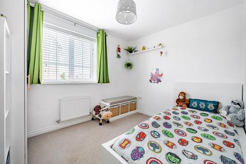 Flat 3, 34 Diamond Drive, Didcot, OX11 6HB