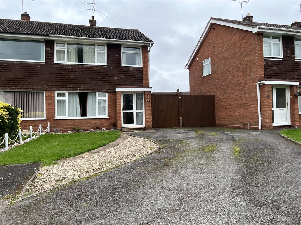 Hensel Drive, Wolverhampton, West Midlands, WV3 3 bed semidetached