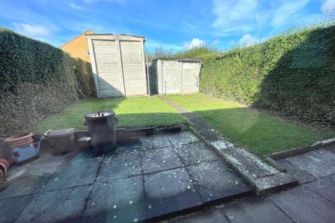304 Towcester Road, Northampton, NN4 8LP