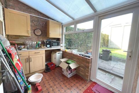 304 Towcester Road, Northampton, NN4 8LP