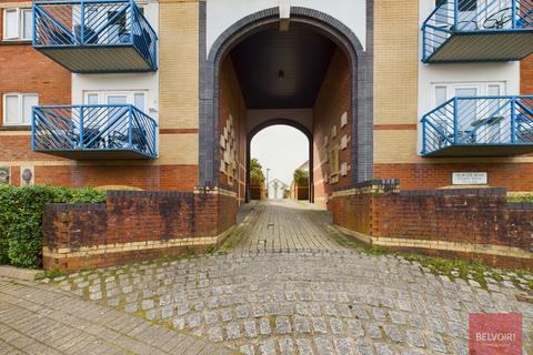 1 bedroom flat for sale - Fitzroy House, Marina, Swansea, SA1
