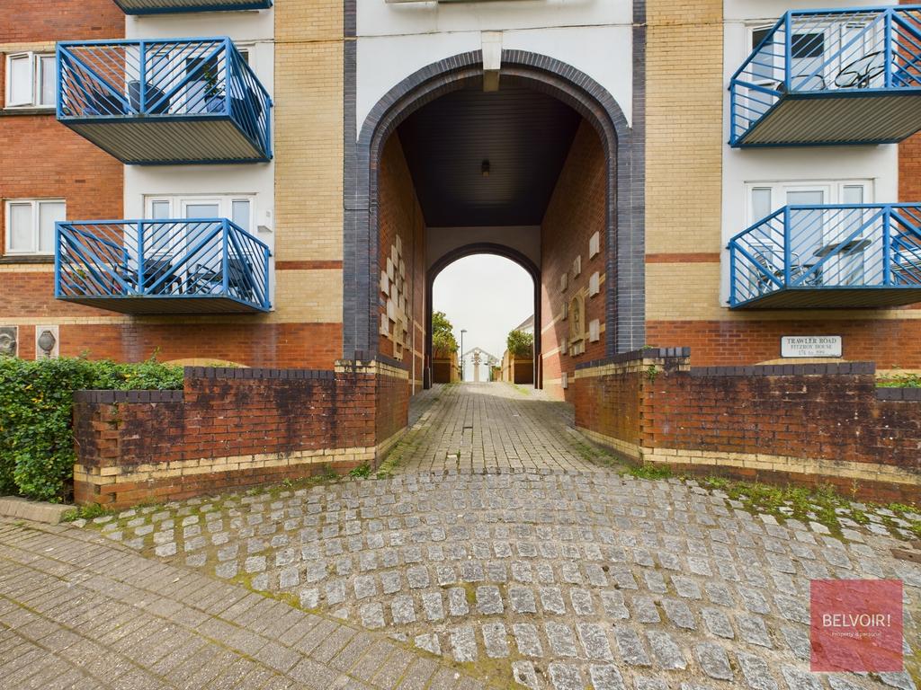 Fitzroy House, Marina, Swansea, SA1 1 bed flat for sale £130,000
