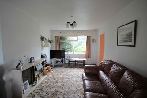 8 Chestnut Close, Greetland, Halifax, HX4 8HX