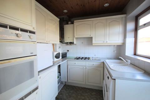 8 Chestnut Close, Greetland, Halifax, HX4 8HX