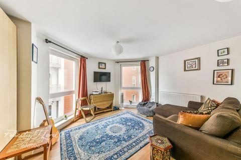 1 bedroom apartment for sale, Fenton Street, London