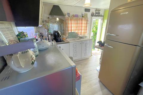 2 bedroom mobile home for sale, Whitehaven Home Park, Chapel Lane, Langley