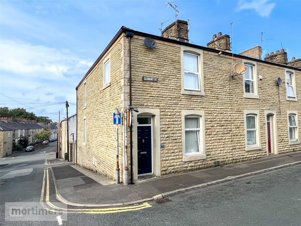 Clement Street, Accrington, Lancashire, BB5 3 bed apartment for sale