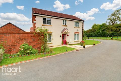 4 bedroom detached house for sale, Hackness Road, Leicester