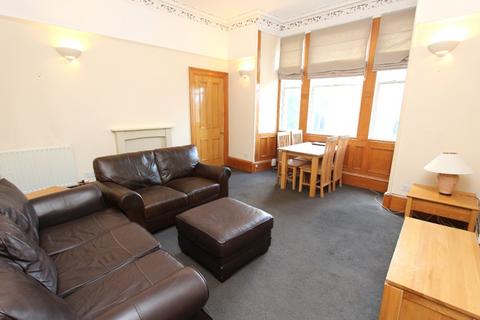 2 bedroom flat to rent, Cochran Terrace, Canonmills, Edinburgh, EH7