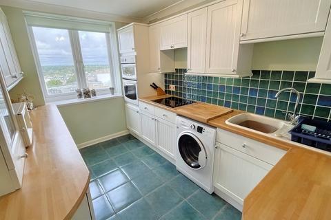 2 bedroom flat for sale, West Cliff