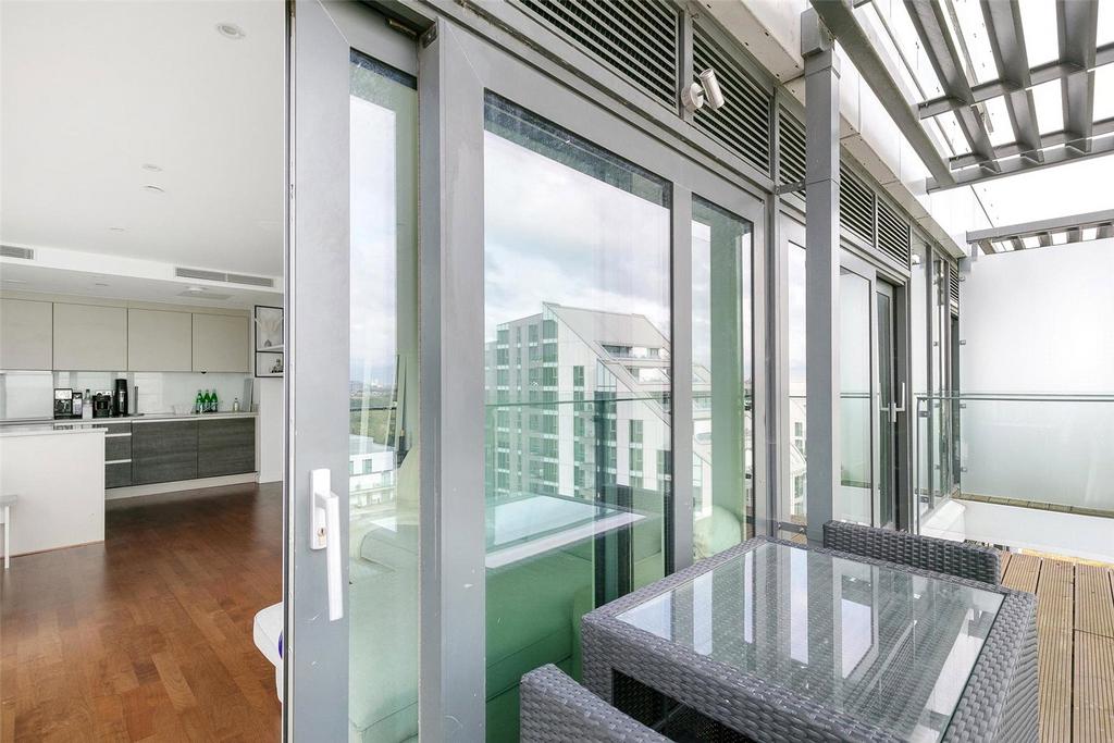 Balcony / Reception