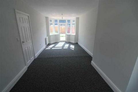 3 bedroom semi-detached house to rent, Cateswell Road, Birmingham B11