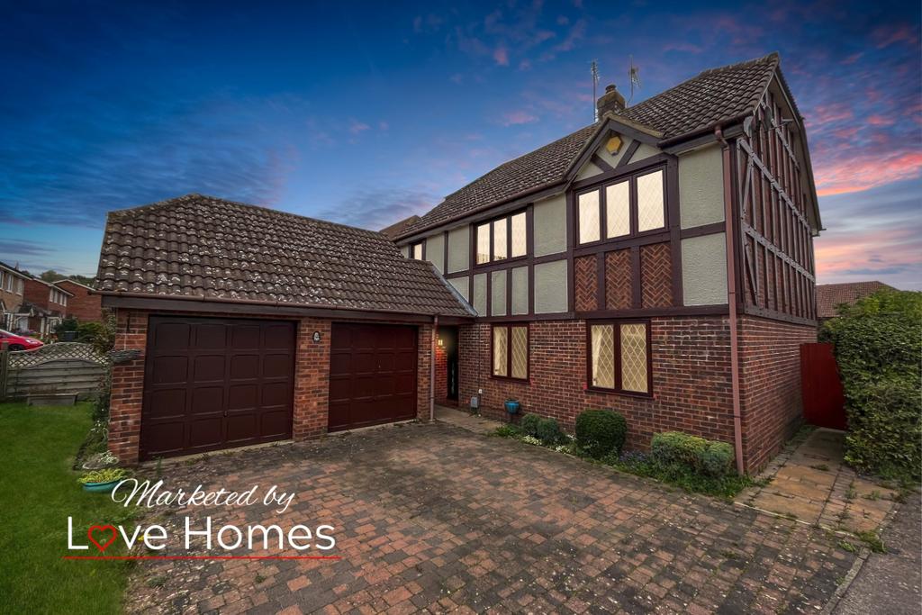 Tavistock Avenue, Ampthill 4 bed detached house for sale £650,000
