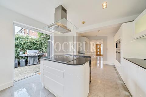 59 Widecombe Road, London, SE9 4HH