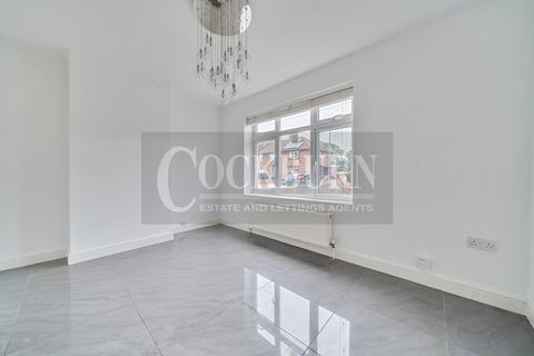 59 Widecombe Road, London, SE9 4HH