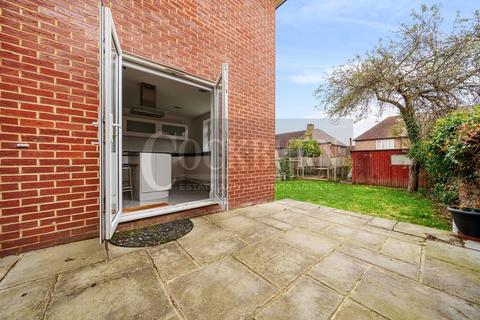 59 Widecombe Road, London, SE9 4HH