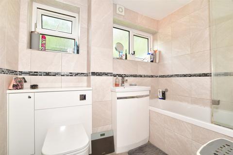 55 Greatpin Croft, Fittleworth, Pulborough, RH20 1HZ