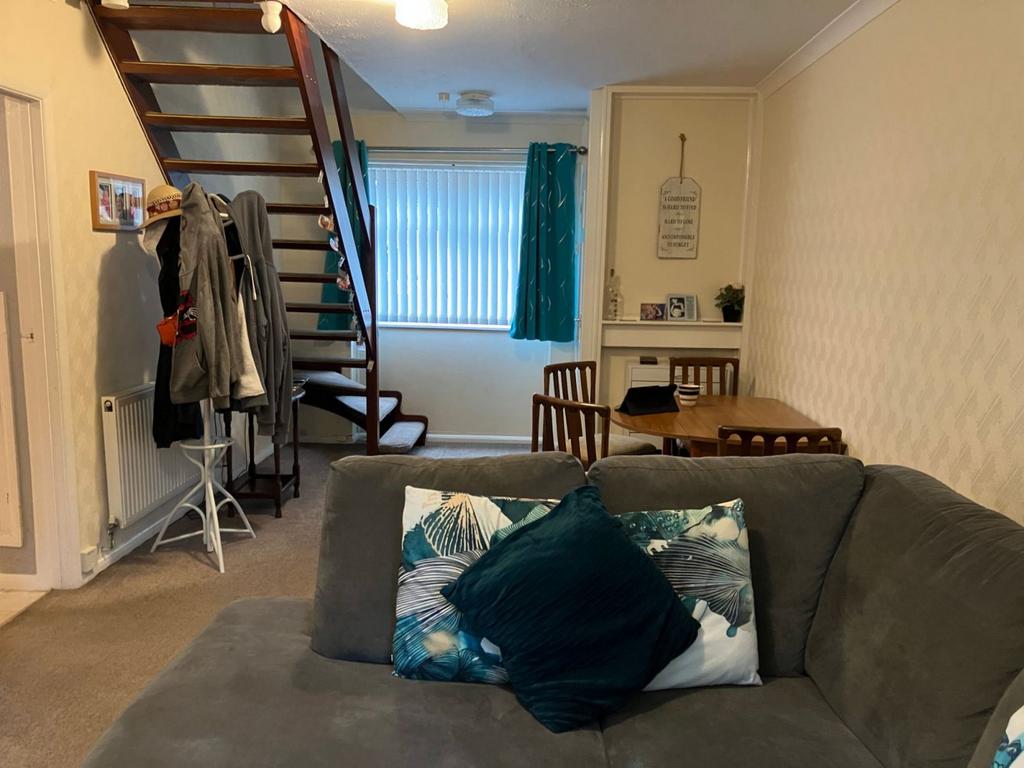 The Firs, Daventry, Northamptonshire NN11 0PX 3 bed terraced house for sale £195,000