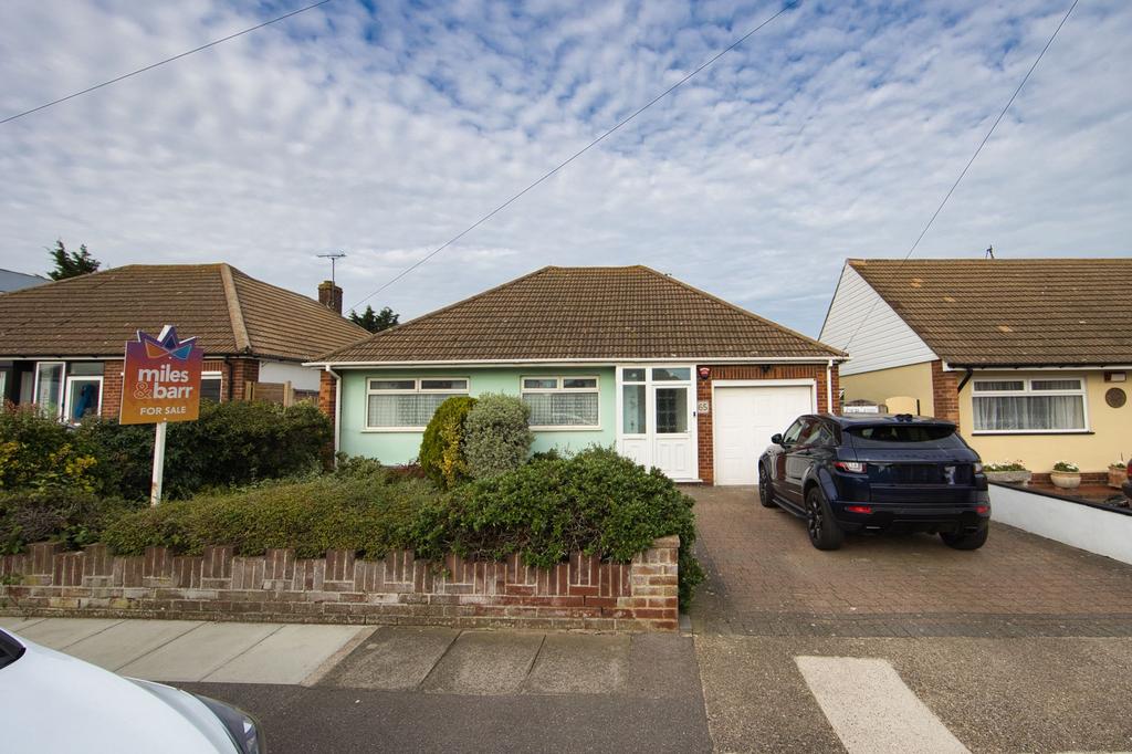 Clarence Avenue, Margate, CT9 3 bed detached bungalow for sale £475,000