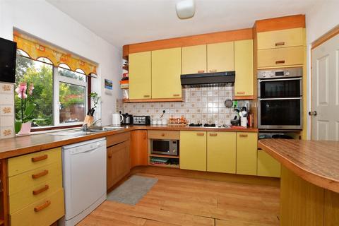 49 Senga Road, Wallington, SM6 7BG