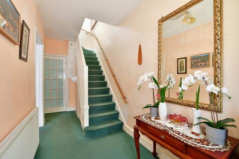 49 Senga Road, Wallington, SM6 7BG