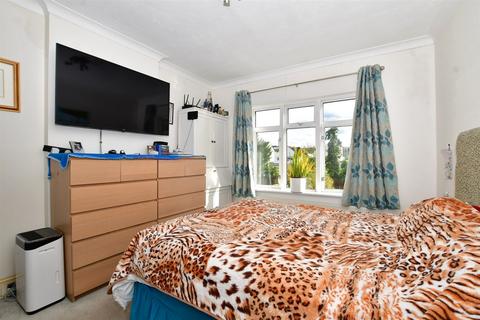 49 Senga Road, Wallington, SM6 7BG