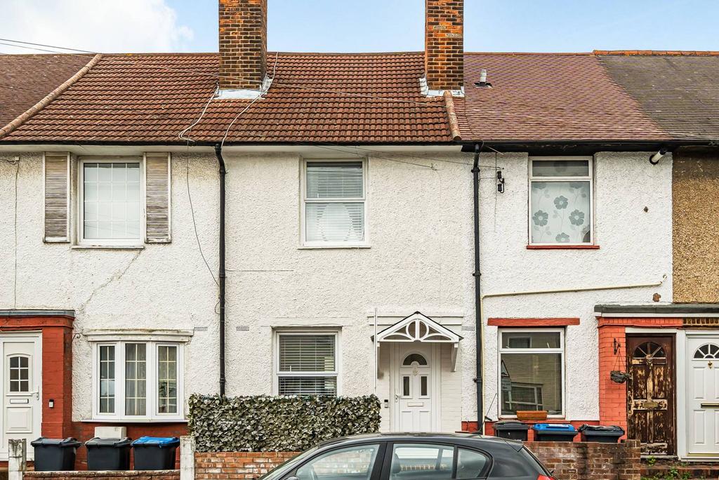 Darcy Road, Norbury, London, SW16 2 bed terraced house for sale £435,000
