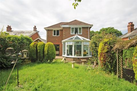 3 bedroom detached house for sale, St. Johns Road, New Milton, Hampshire, BH25