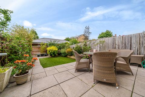 3a Green Street, Sunbury-on-thames, TW16 6RE