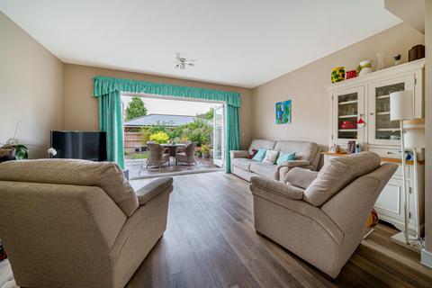 3a Green Street, Sunbury-on-thames, TW16 6RE