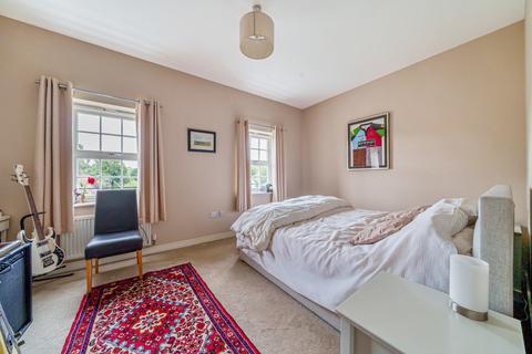 3a Green Street, Sunbury-on-thames, TW16 6RE