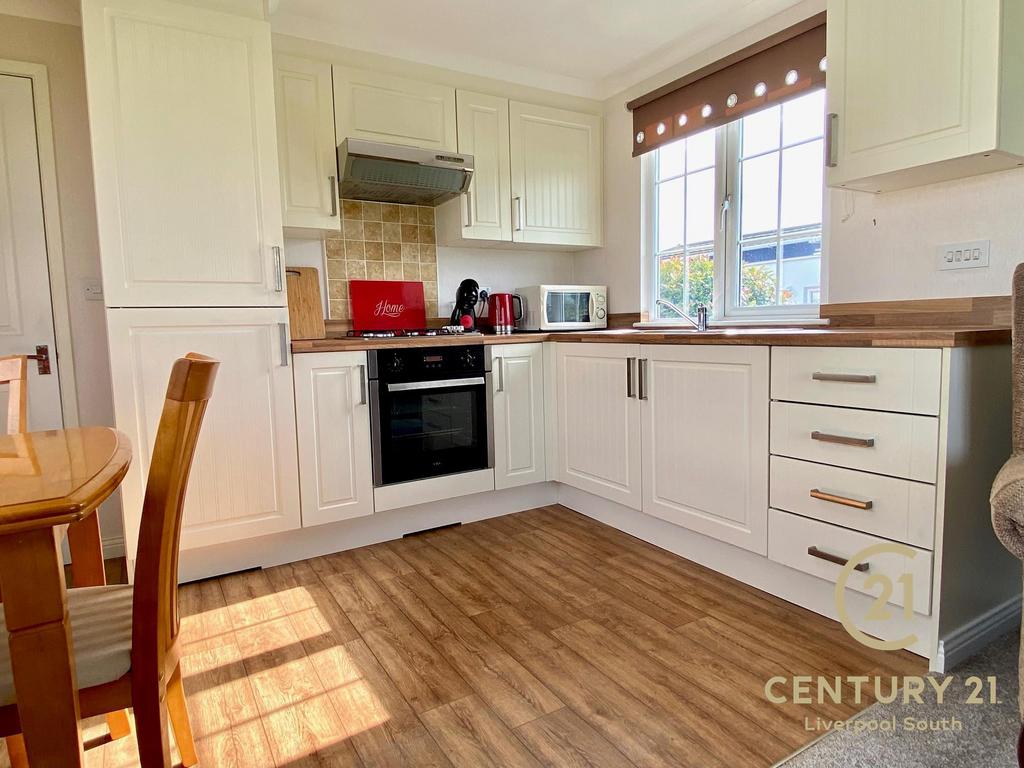 Halewood Park, Lower Road, L26 2 bed park home for sale £75,000