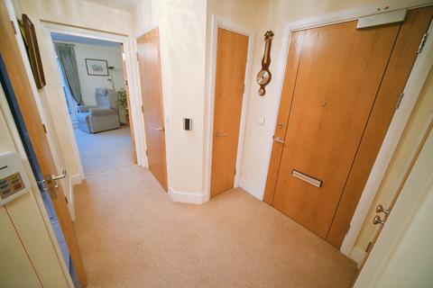 2 bedroom flat for sale, High Street, Tettenhall WV6