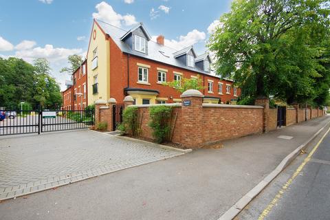 2 bedroom flat for sale, High Street, Tettenhall WV6